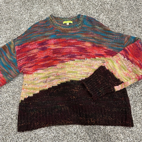 Tell Your Friends Sweater - Picture 4 of 5